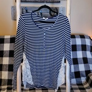 Womens long sleeve striped henley shirt with buttons and lace applique detail xl